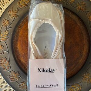 Nikolay Pointe Shoes